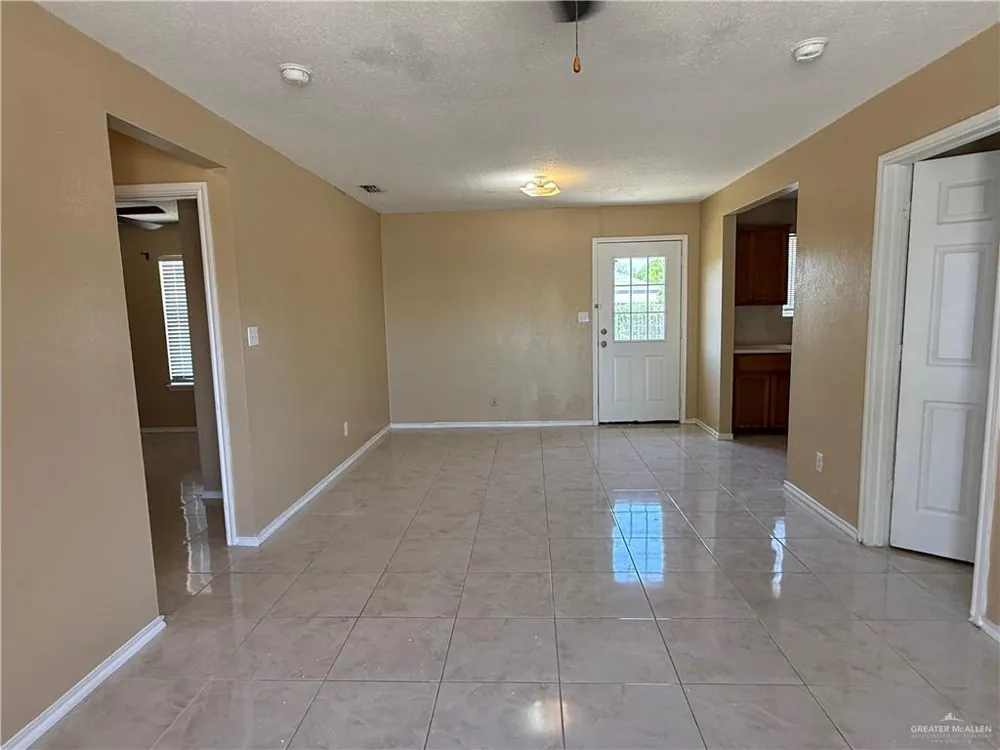 709 W Falcon Avenue Pharr, TX 78577