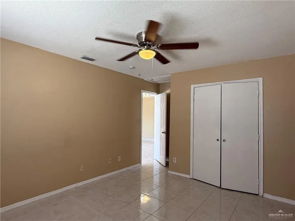 709 W Falcon Avenue Pharr, TX 78577
