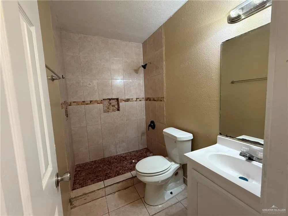 709 W Falcon Avenue Pharr, TX 78577