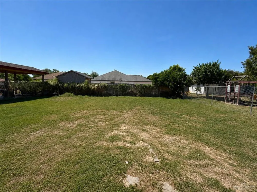 709 W Falcon Avenue Pharr, TX 78577