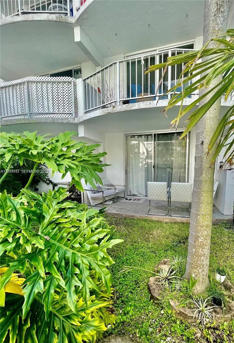 492 NW 165th St Rd #C112 Miami, FL 33169