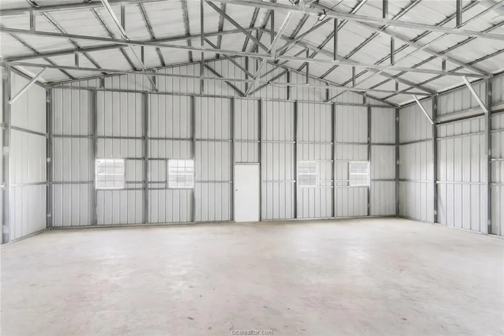 36244 COCHRAN ROAD Waller, TX 77484