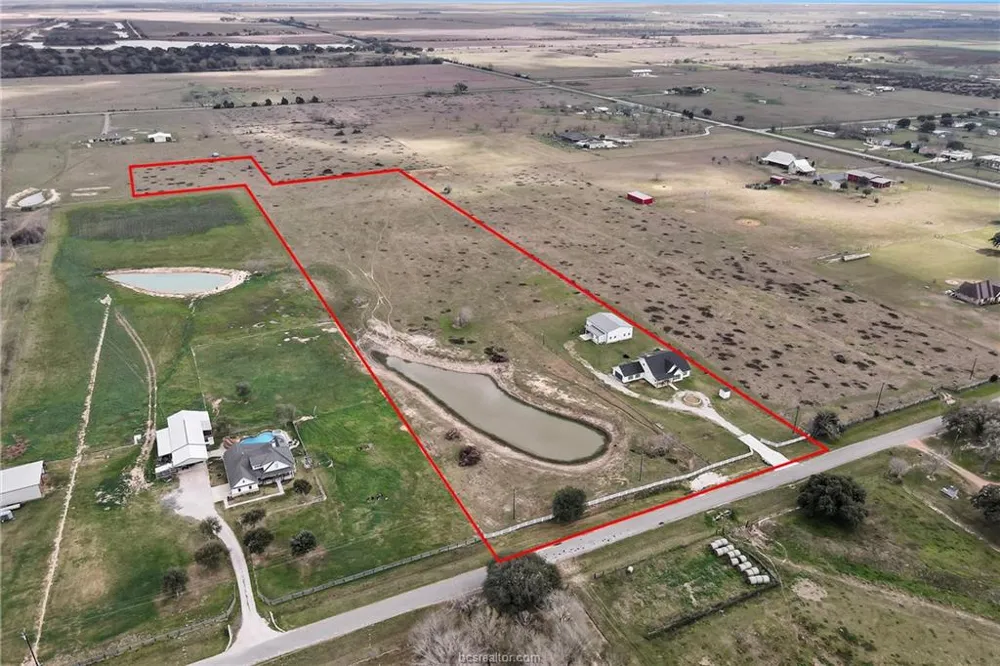 36244 COCHRAN ROAD Waller, TX 77484