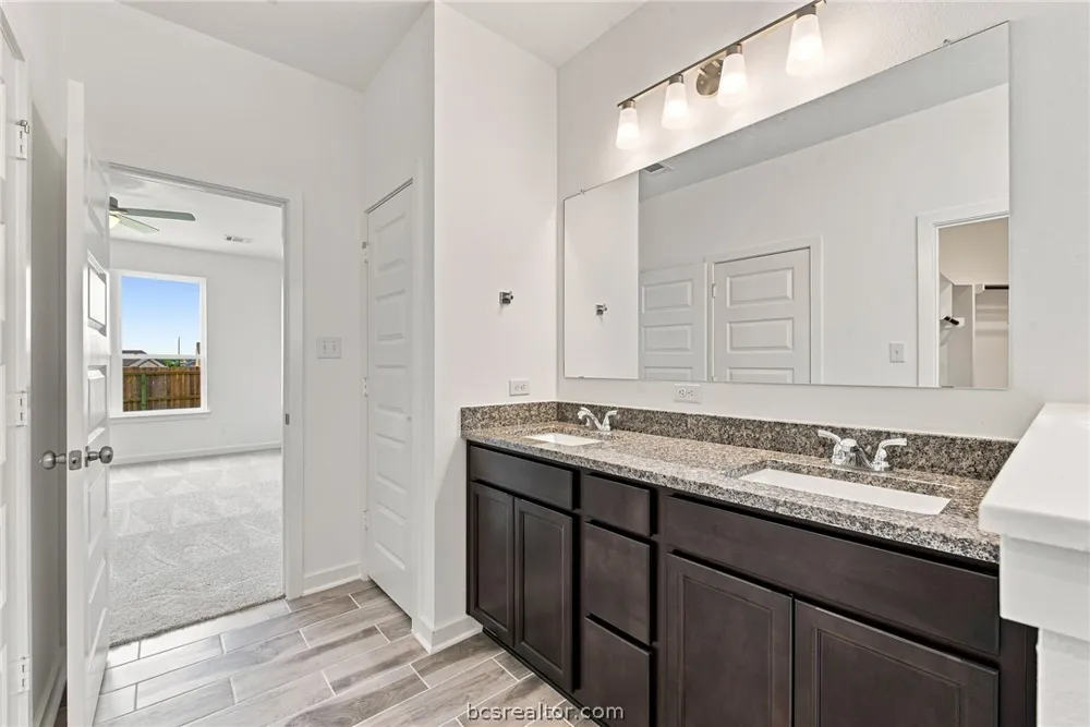 2519 Maskavich Court Bryan, TX 77807