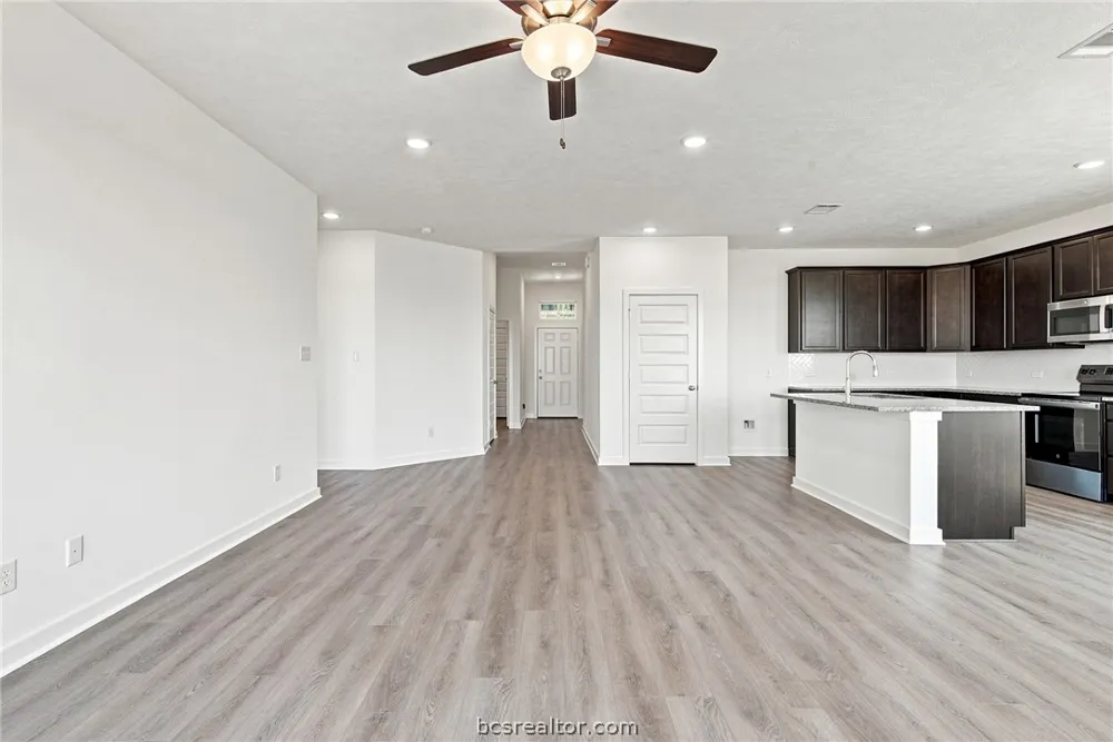 2519 Maskavich Court Bryan, TX 77807