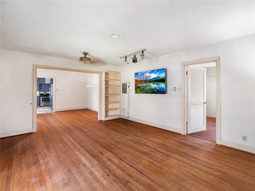 305 Hensel Avenue Bryan, TX 77801