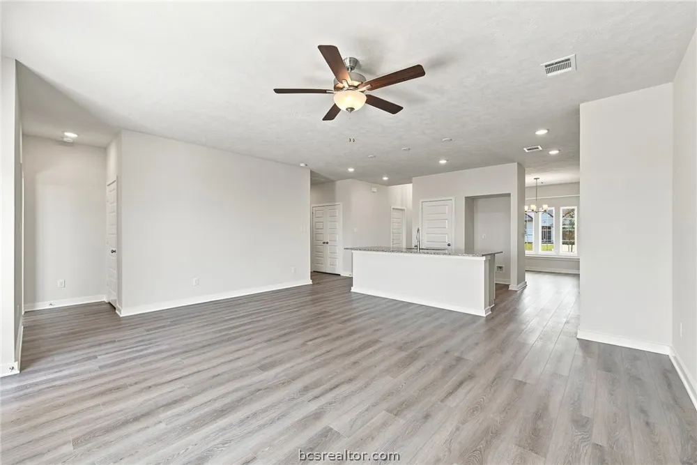 2517 Maskavich Court Bryan, TX 77807