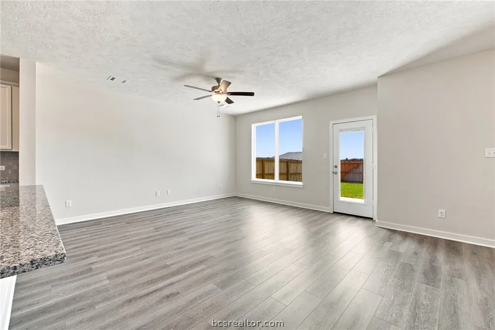 2517 Maskavich Court Bryan, TX 77807