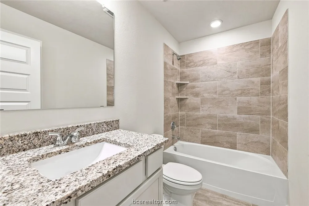 2517 Maskavich Court Bryan, TX 77807