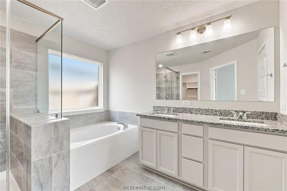 2517 Maskavich Court Bryan, TX 77807