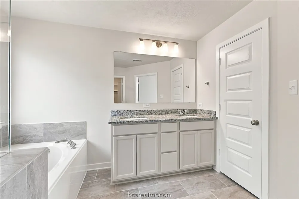 2517 Maskavich Court Bryan, TX 77807