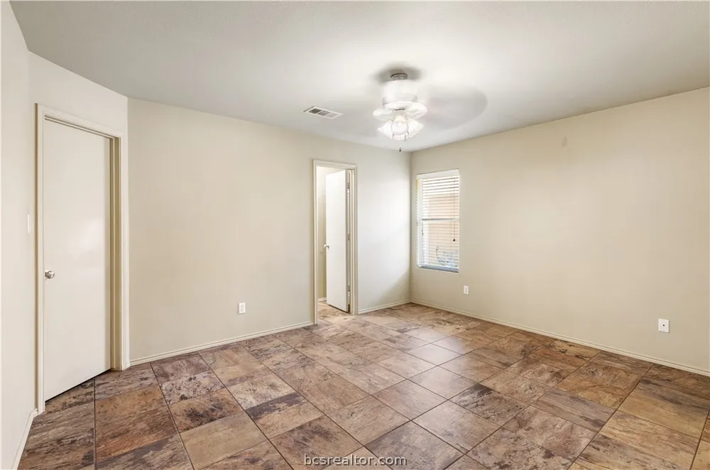 1297 Cottage Grove Circle Bryan, TX 77801