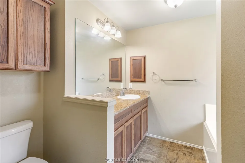 1297 Cottage Grove Circle Bryan, TX 77801