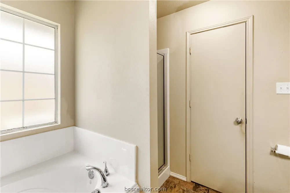 1297 Cottage Grove Circle Bryan, TX 77801