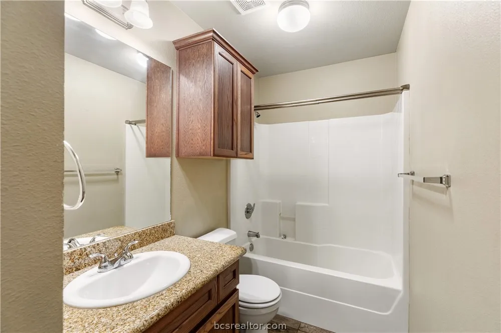 1297 Cottage Grove Circle Bryan, TX 77801