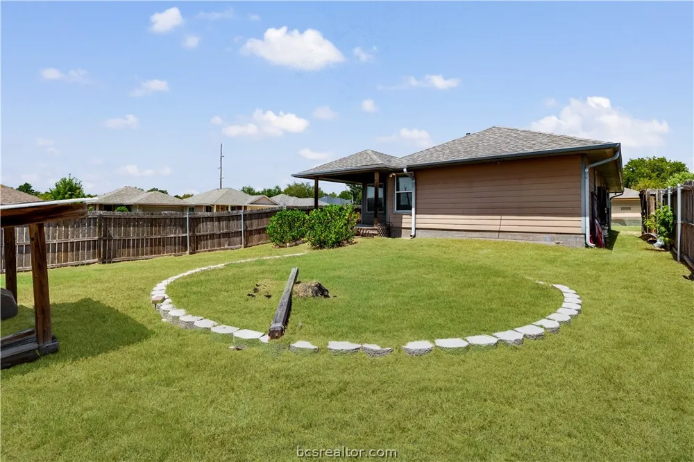 1297 Cottage Grove Circle Bryan, TX 77801