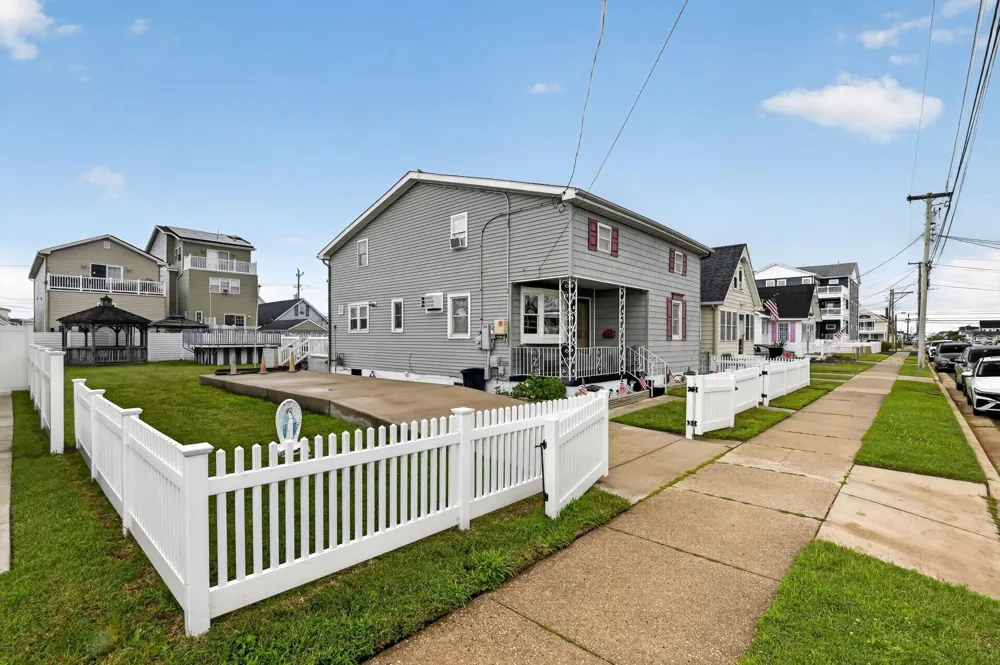 219 W 11th Avenue North Wildwood, NJ 08260