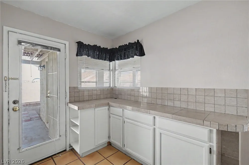 1950 Turtlerock Street Las Vegas, NV 89142