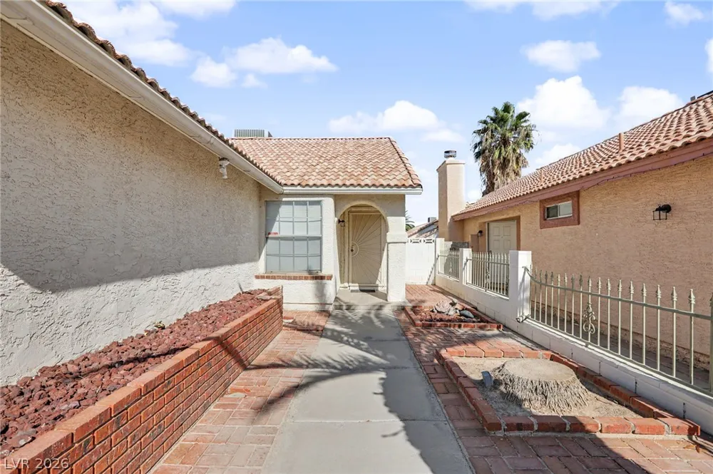 1950 Turtlerock Street Las Vegas, NV 89142