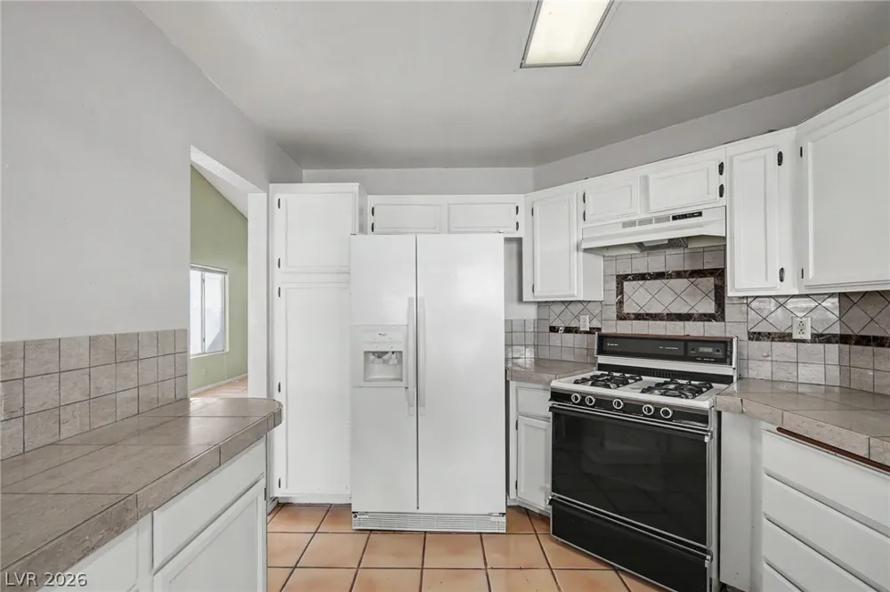 1950 Turtlerock Street Las Vegas, NV 89142
