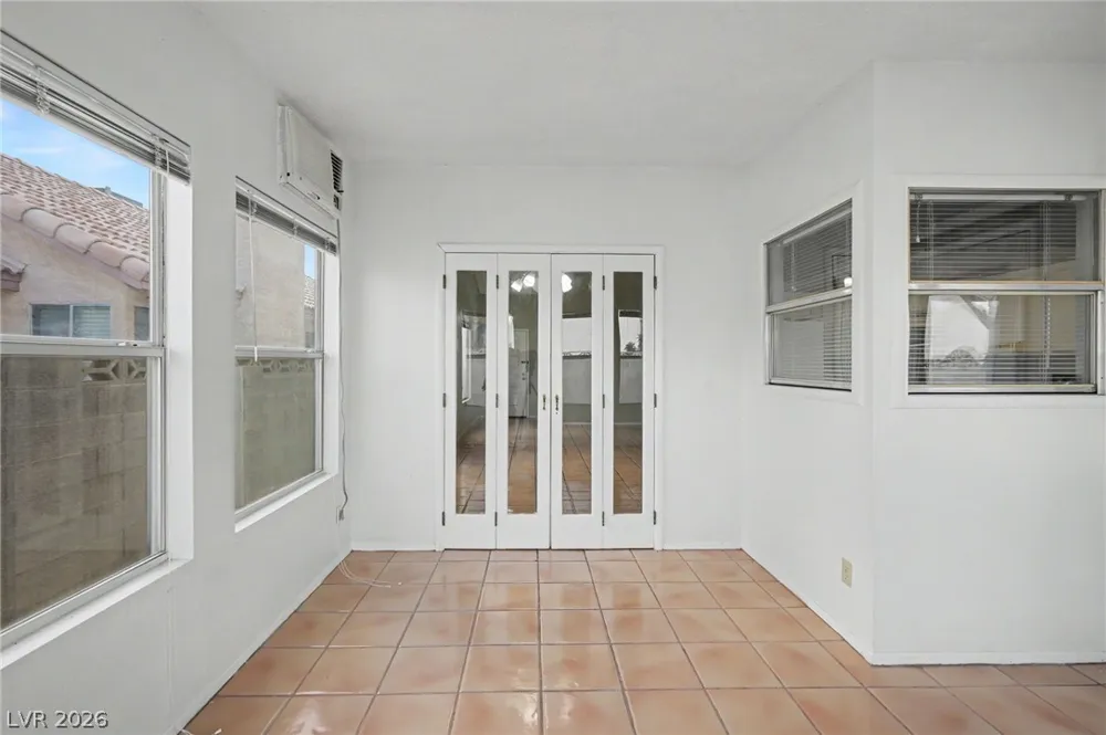 1950 Turtlerock Street Las Vegas, NV 89142