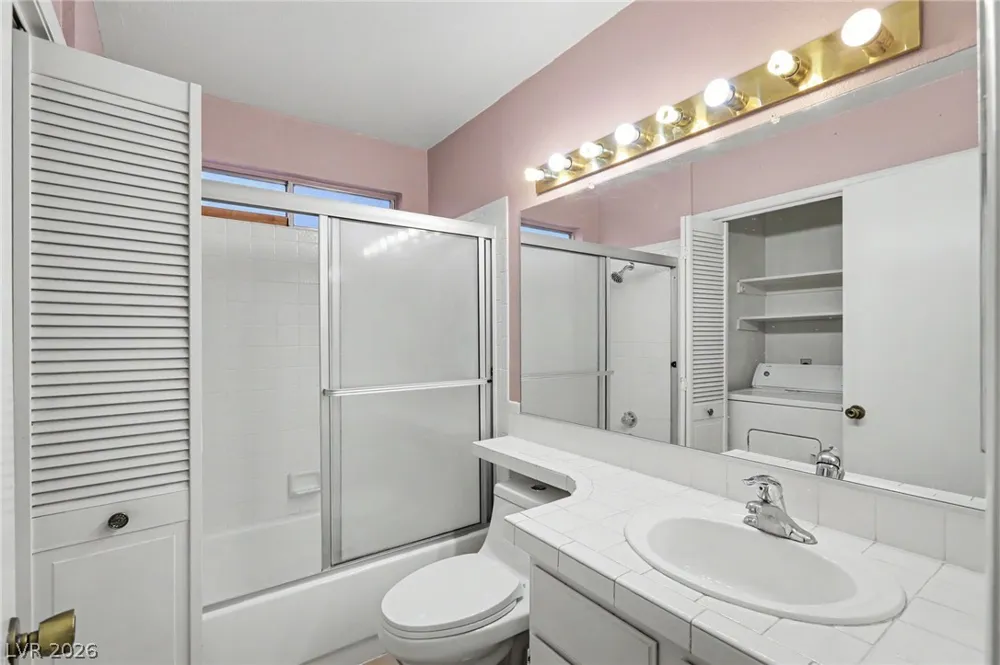 1950 Turtlerock Street Las Vegas, NV 89142