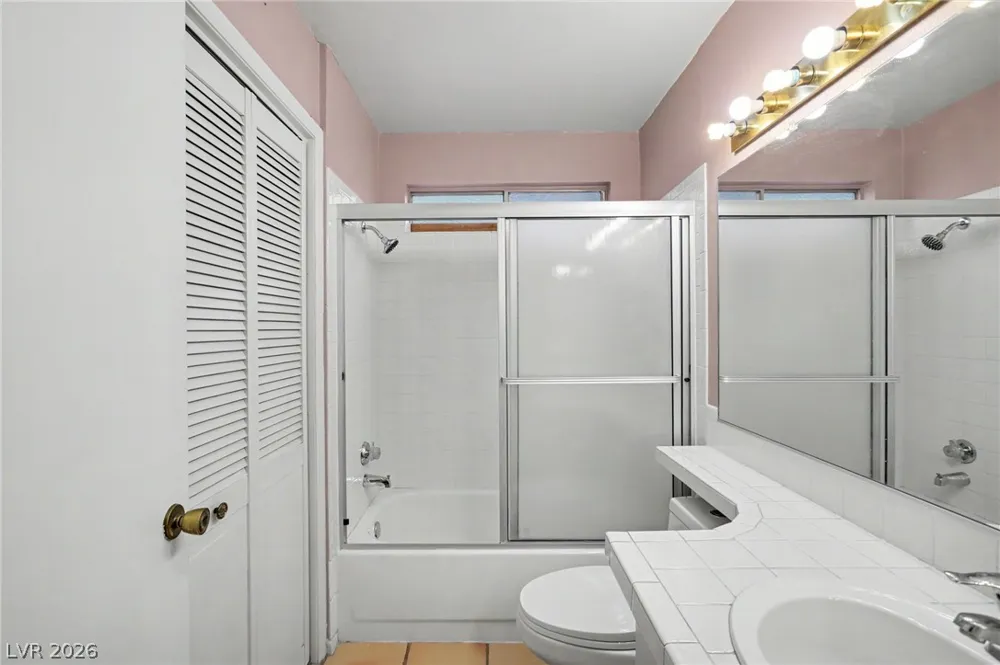 1950 Turtlerock Street Las Vegas, NV 89142