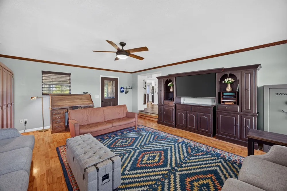 112 Goose Pond Rd Manchester, TN 37355