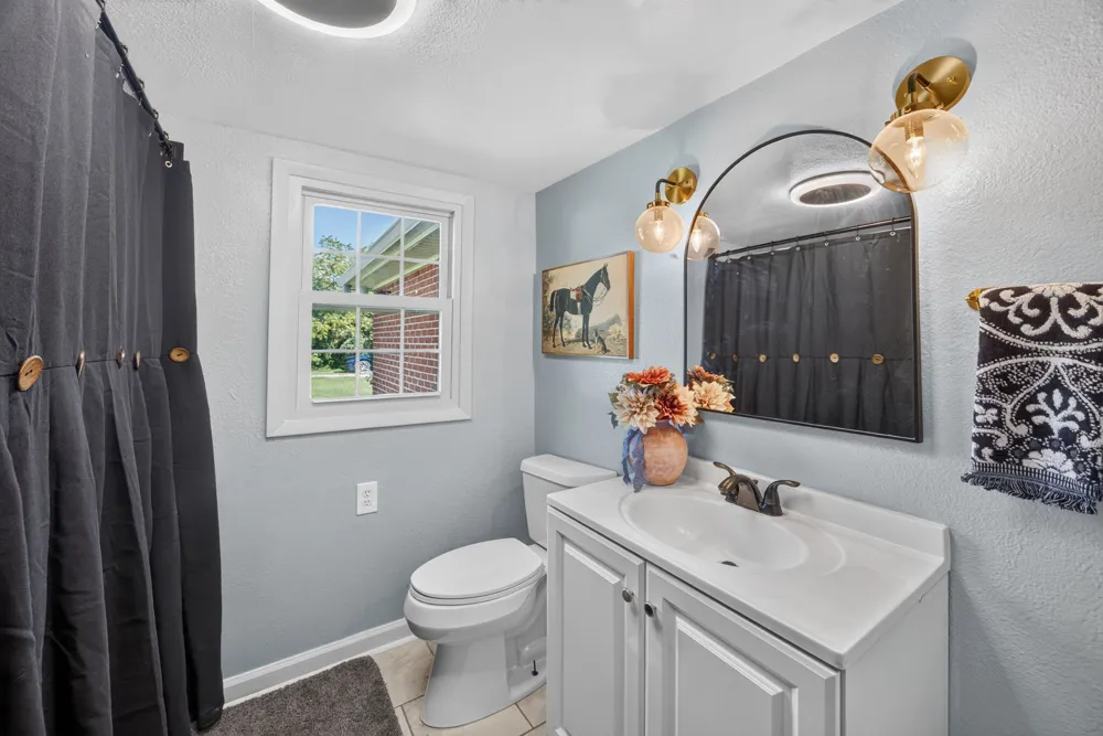 112 Goose Pond Rd Manchester, TN 37355