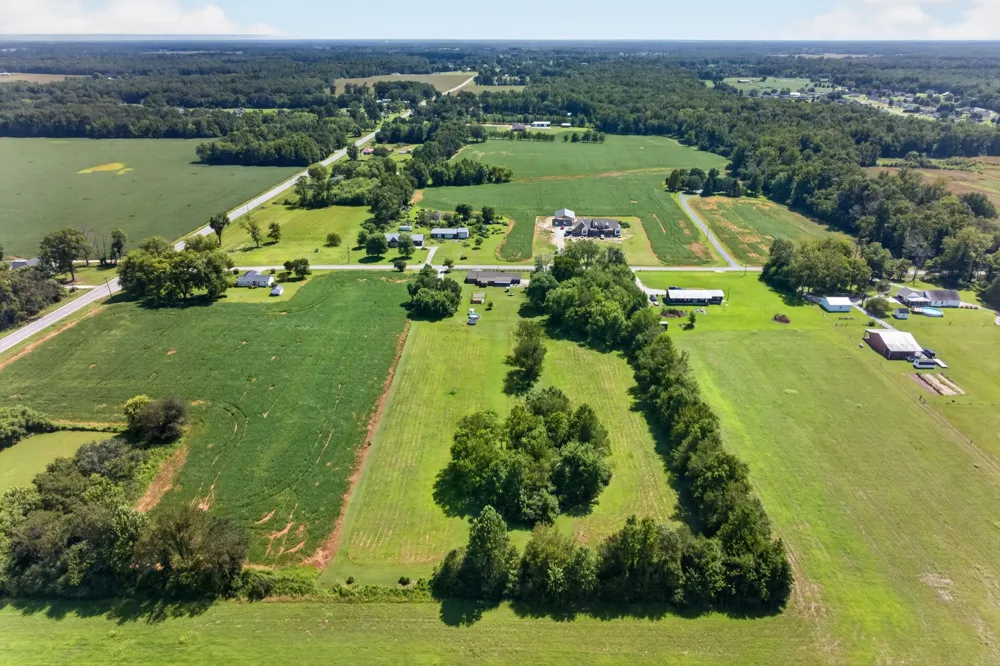 112 Goose Pond Rd Manchester, TN 37355