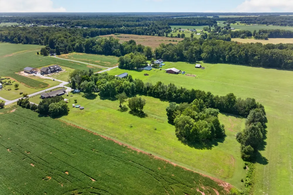 112 Goose Pond Rd Manchester, TN 37355
