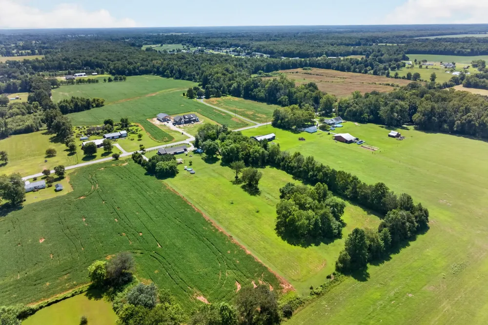 112 Goose Pond Rd Manchester, TN 37355