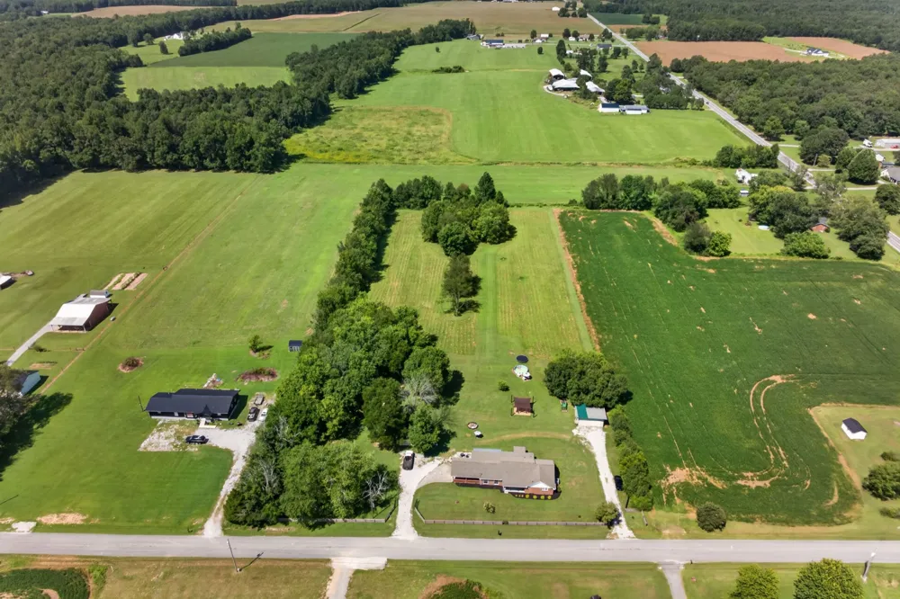 112 Goose Pond Rd Manchester, TN 37355