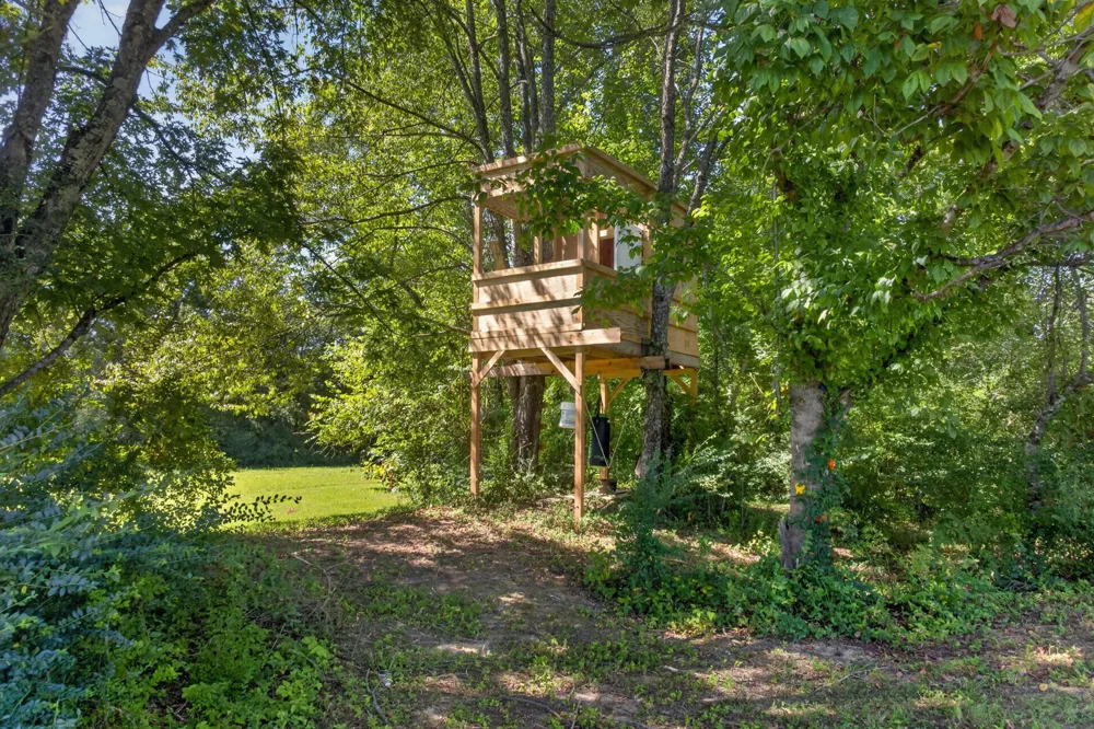 112 Goose Pond Rd Manchester, TN 37355
