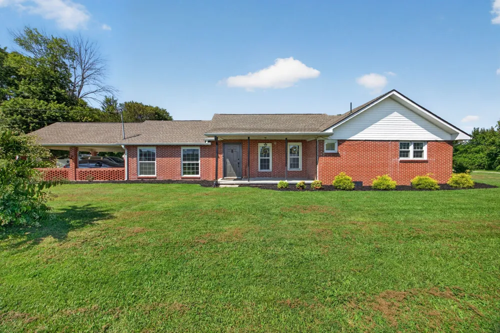 112 Goose Pond Rd Manchester, TN 37355