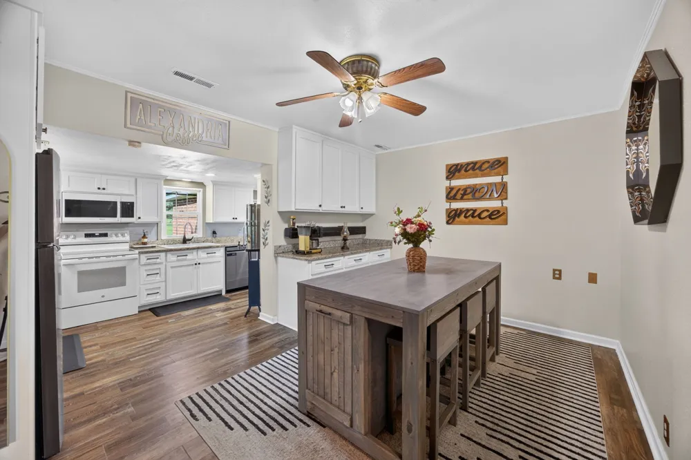 112 Goose Pond Rd Manchester, TN 37355