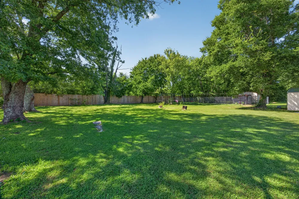 112 Goose Pond Rd Manchester, TN 37355