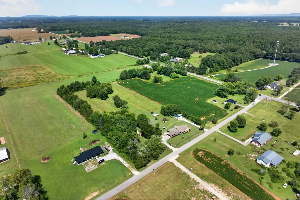 112 Goose Pond Rd Manchester, TN 37355