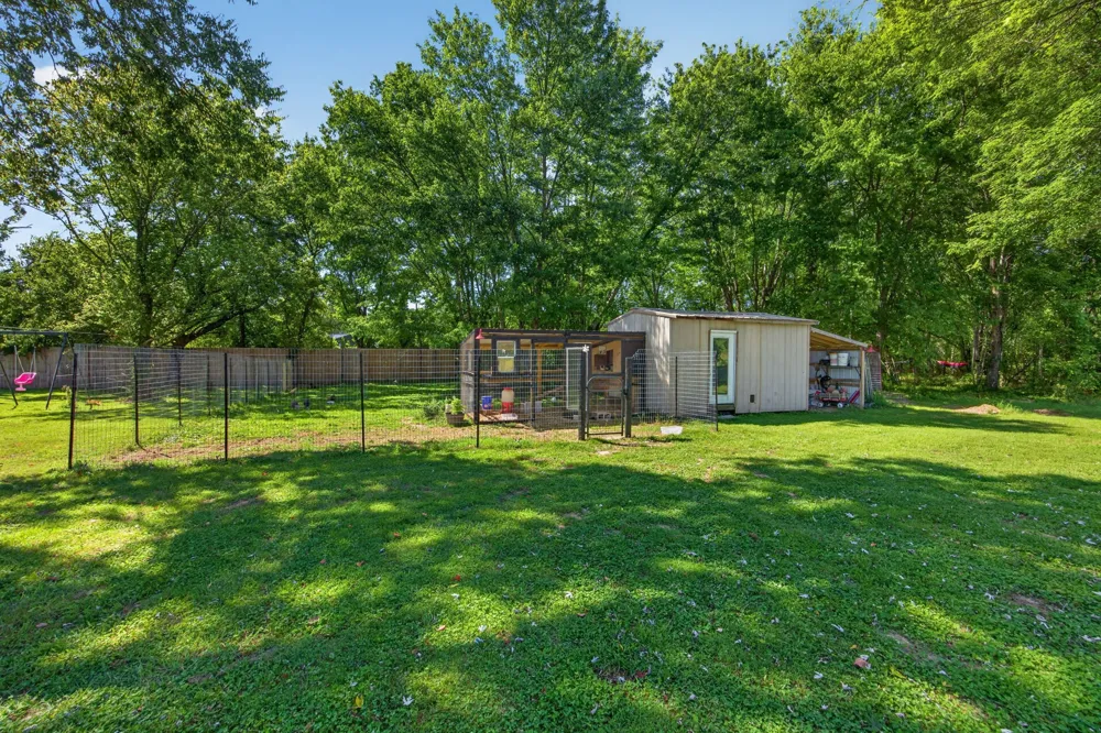 112 Goose Pond Rd Manchester, TN 37355