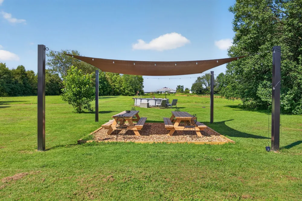 112 Goose Pond Rd Manchester, TN 37355