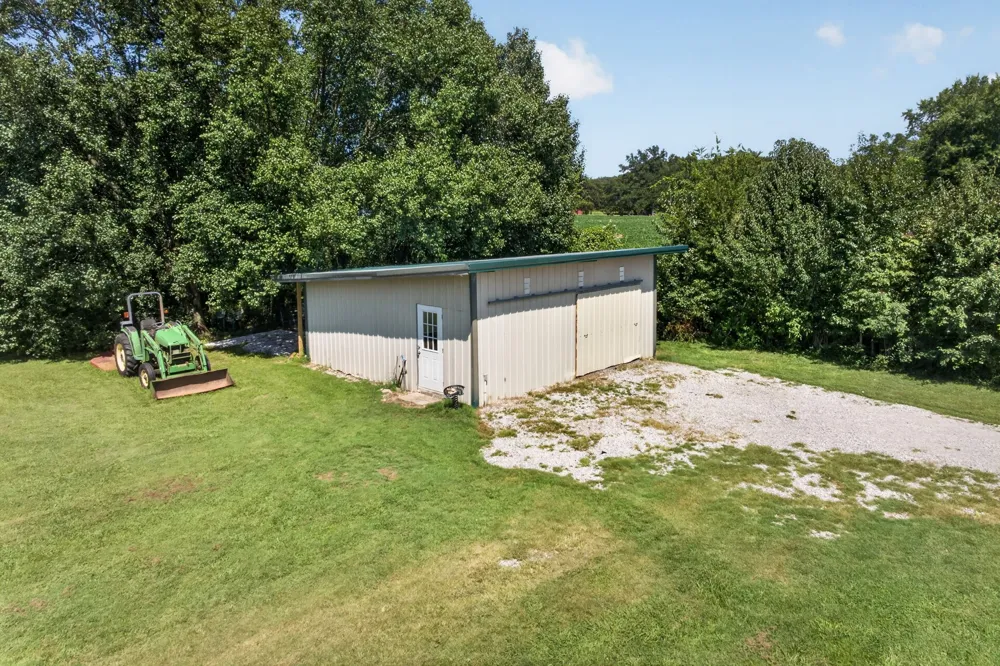 112 Goose Pond Rd Manchester, TN 37355