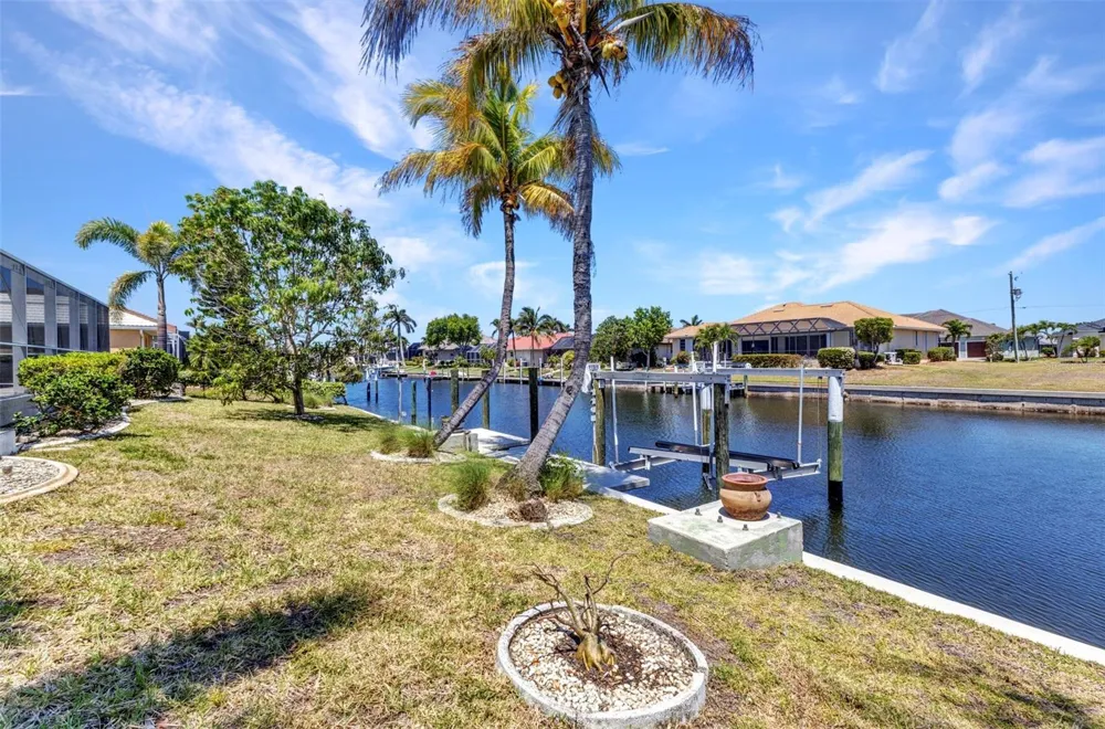 2718 SAINT THOMAS DRIVE Punta Gorda, FL 33950
