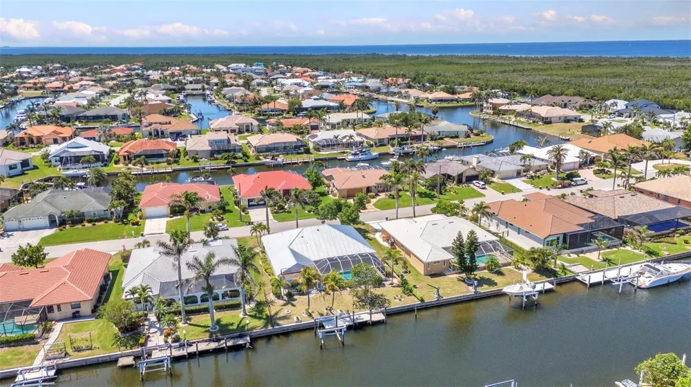 2718 SAINT THOMAS DRIVE Punta Gorda, FL 33950