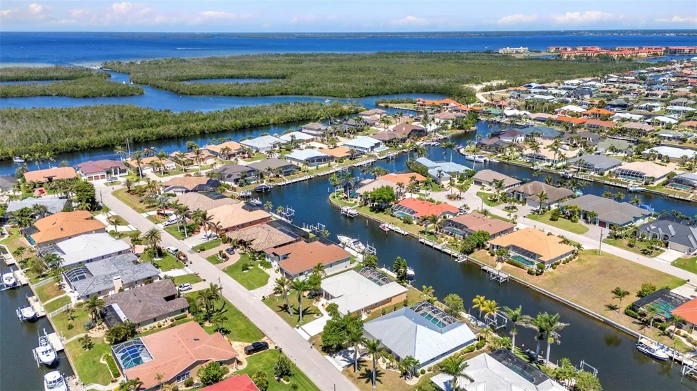 2718 SAINT THOMAS DRIVE Punta Gorda, FL 33950