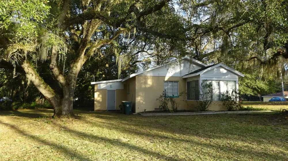1209 NE 14TH STREET ocala, FL 34470