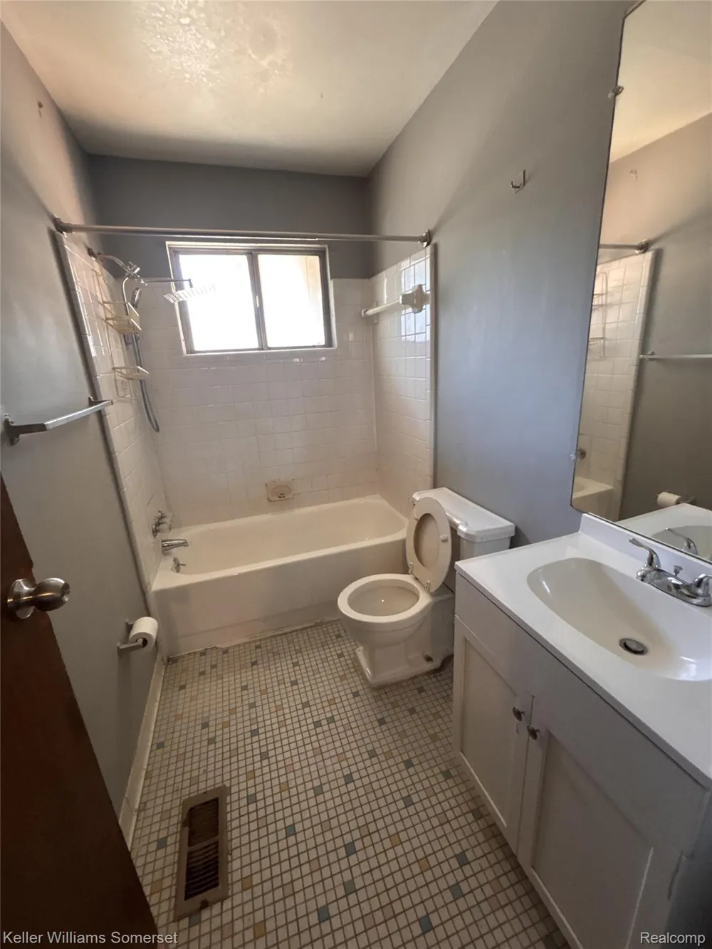 4064 agnes ave Lincoln Park City, MI 48146