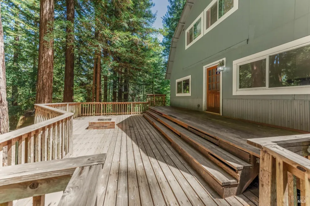 2728 Bohemian Highway Occidental, CA 95465