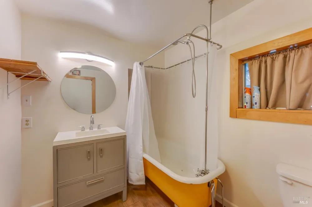 2728 Bohemian Highway Occidental, CA 95465