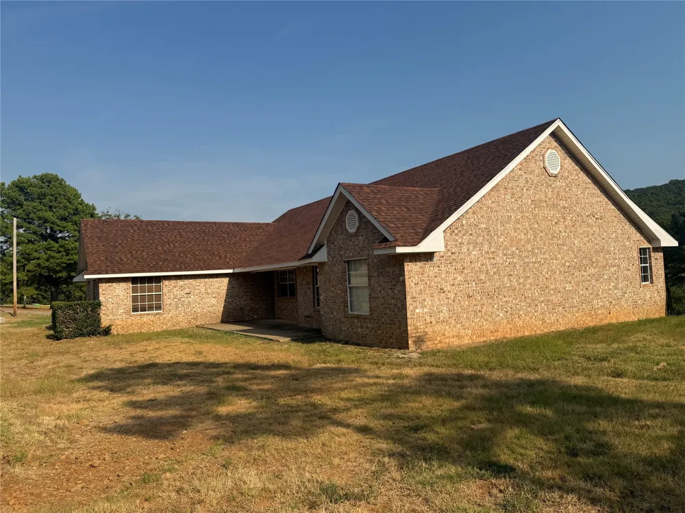 5026 NW Ash Creek Road NW Wilburton, OK 74578