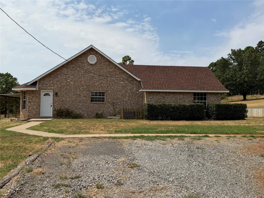 5026 NW Ash Creek Road NW Wilburton, OK 74578